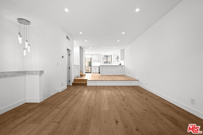Photo - 8611 Burton Wy Unit 15