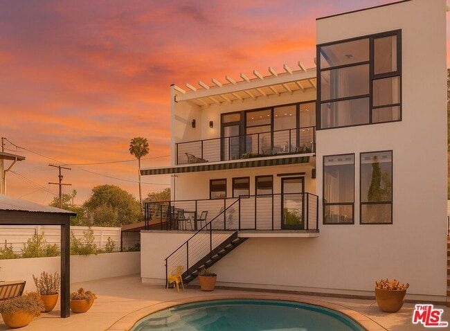 Building Photo - 2287 Glendale Blvd