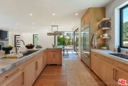Photo - 382 Aderno Way