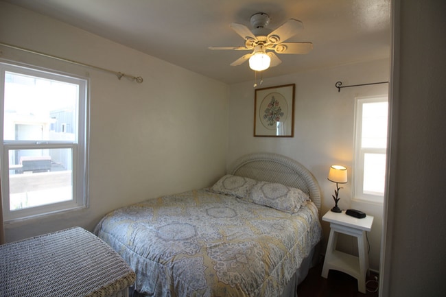 Photo - 3829 Ocean Front Walk