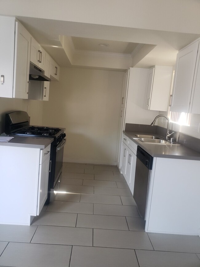 Foothill Apartments - Foothill Apartments