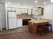 Photo - 1261 Victor Ave