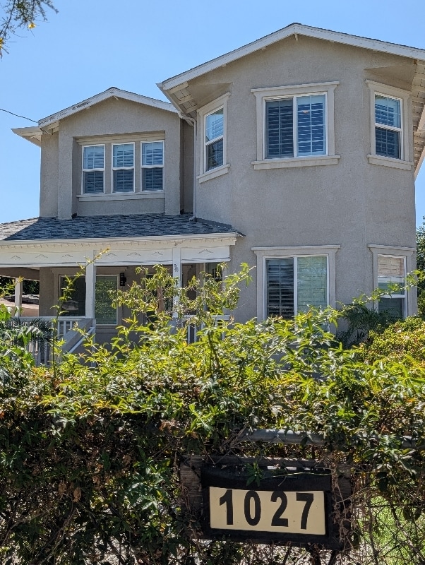 Building Photo - 1027 6th St Rental