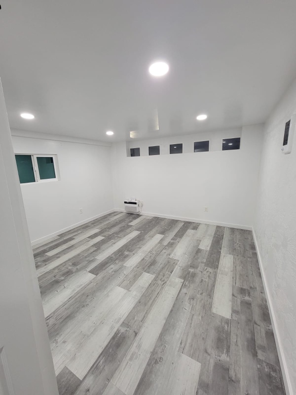 Photo - 571 Tilling Way Unit 1