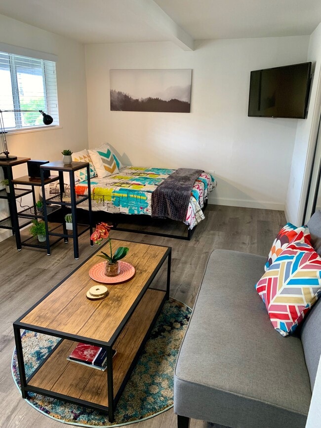 Photo - 2414 N Alvarado St