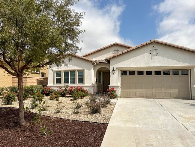 Photo - COMING SOON! * RARE OPPORTUNITY * SENIOR (55+) ROOM FOR RENT IN PRISTINE GATED COMMUNITY IN MENIFEE!