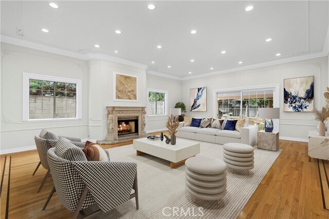 Photo - 6508 Mammoth Ave