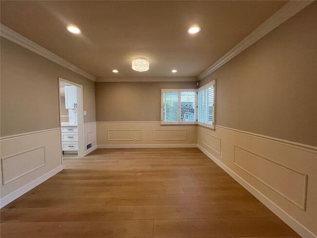 Photo - 1850 Wilson Ave