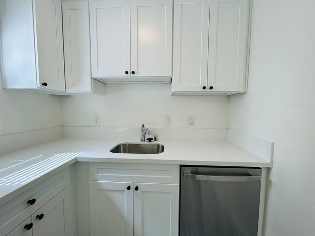 Photo - 738 Washington Blvd Unit 738.5