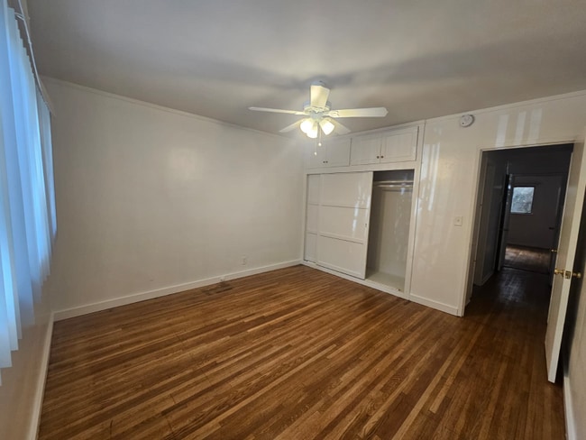 Photo - 1850 N La Brea Ave