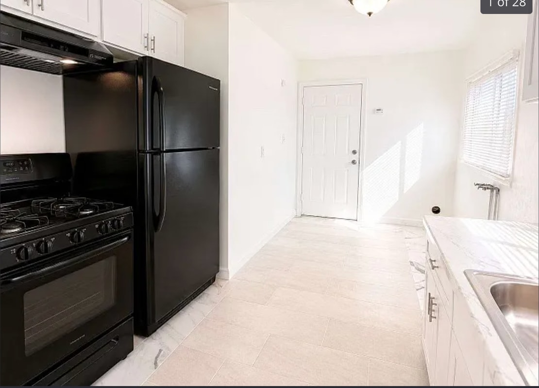 Photo - 927 W Gage Ave
