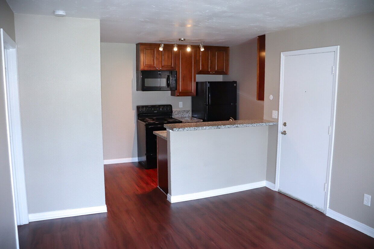 Floor Plan - 1 Bed / 1 Bath Upstairs + Patio