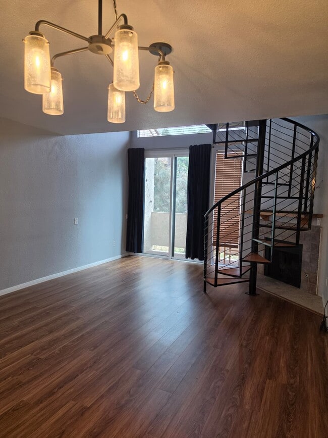 Photo - 5757 Gaines St