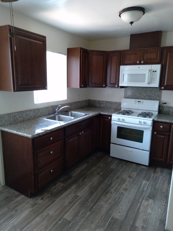 Photo - 909 E Madison Ave Apartment Unit 915