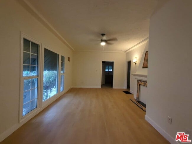 Photo - 1203 E 15th St Unit 1500 Orang