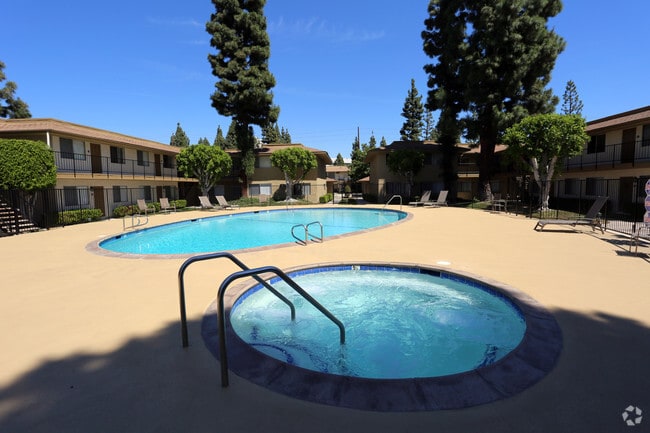 City Plaza - City Plaza