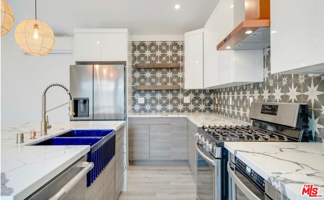 Photo - 9706 S 6th Ave Unit B