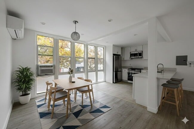 Building Photo - 337 Rexford Dr Unit 5