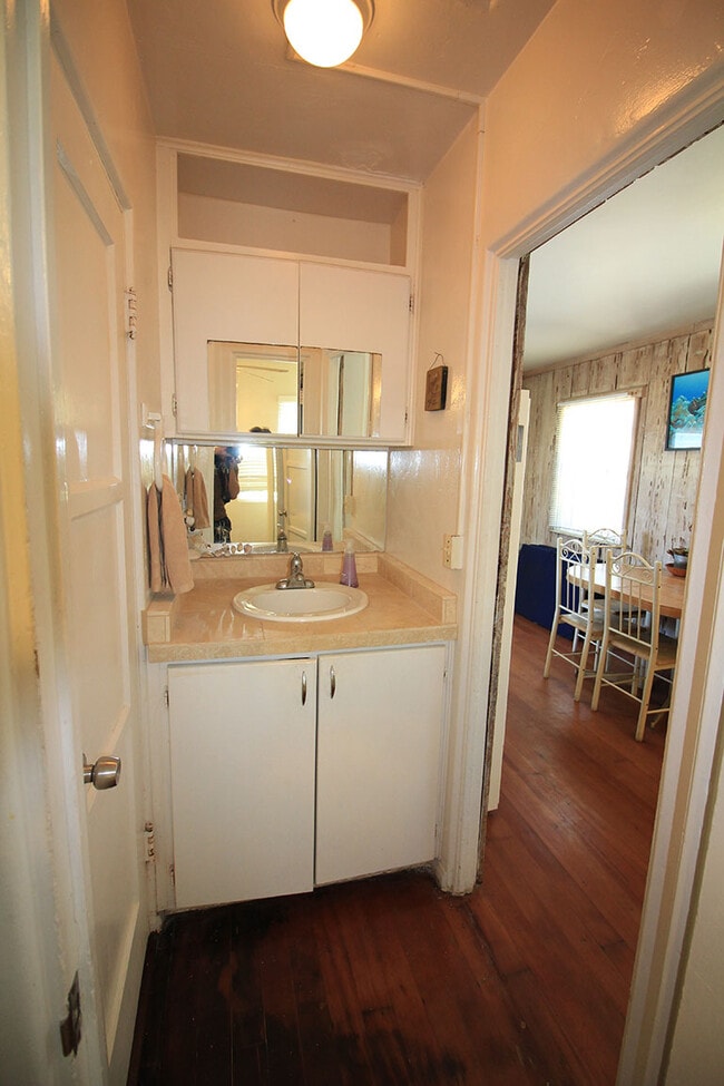 Photo - 711 Seagirt Ct