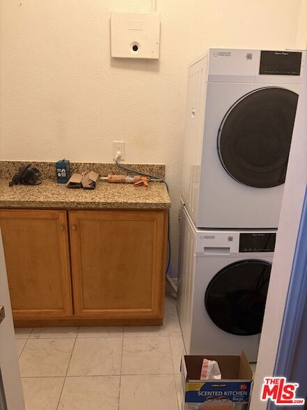 Photo - 1956 W 73rd St