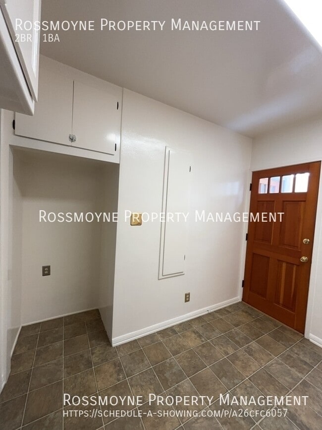 Photo - 1939 N Hollywood Way Unit A