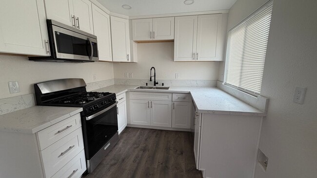 Photo - MeadSt221-223 Unit 221 E Mead St