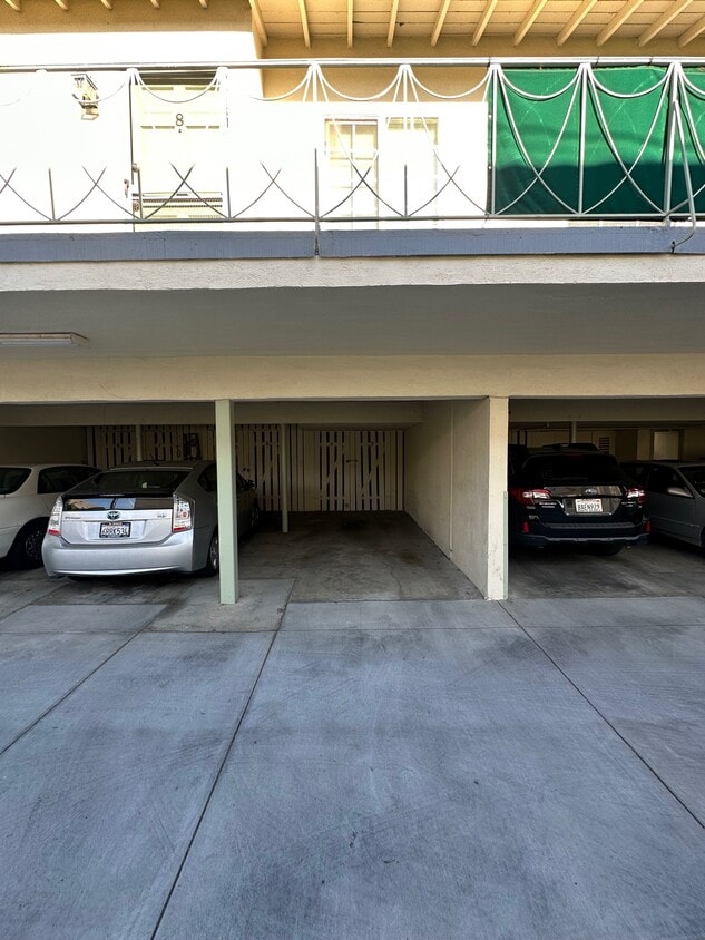Floor Plan - 1BD1BR