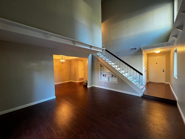 Photo - 2 Bedroom 3 Bath Condo for Rent in an Excellent Area of Fullerton