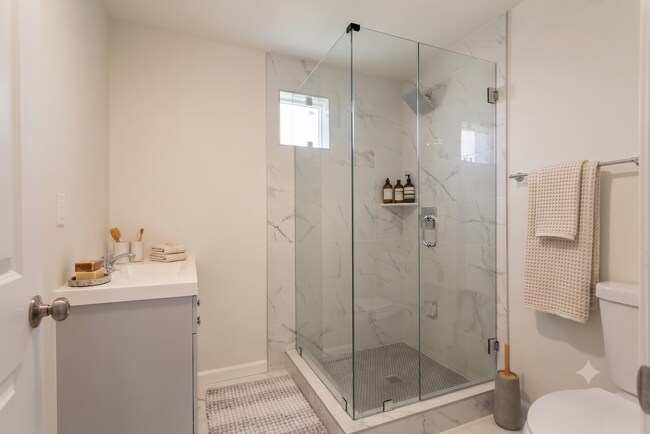 Photo - 2638 Virginia Rd Unit 2638 1/2 Virginia