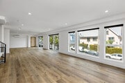 Photo - 571 N Mariposa Ave Townhome