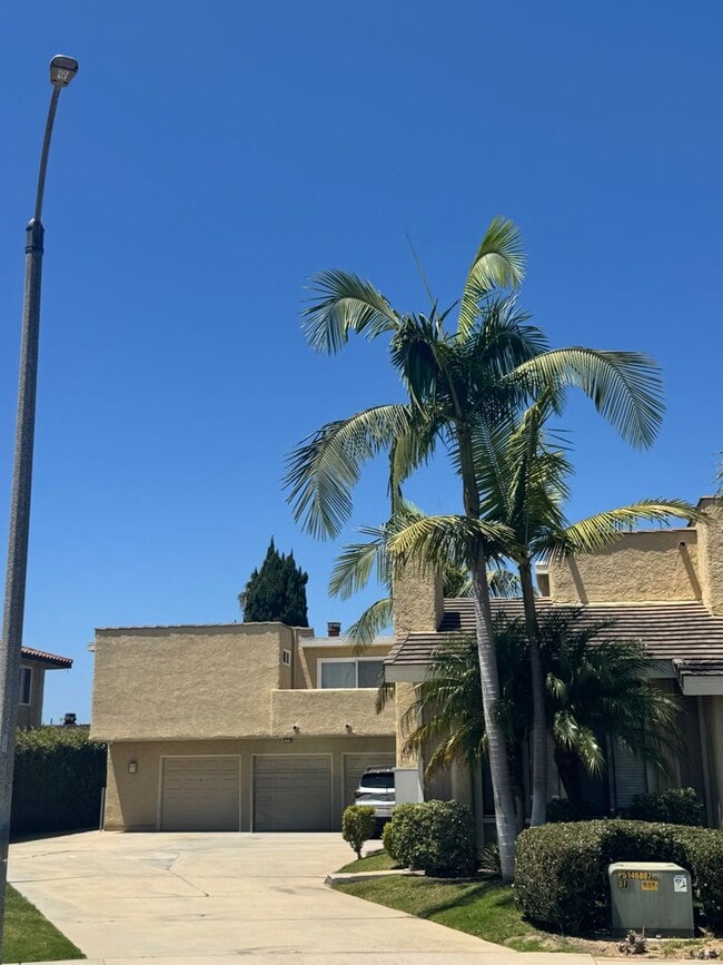 Building Photo - 17762 Paseo Cir Unit D