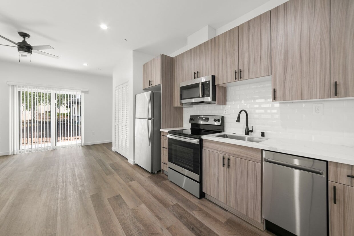 Floor Plan - 13550 1B/1B