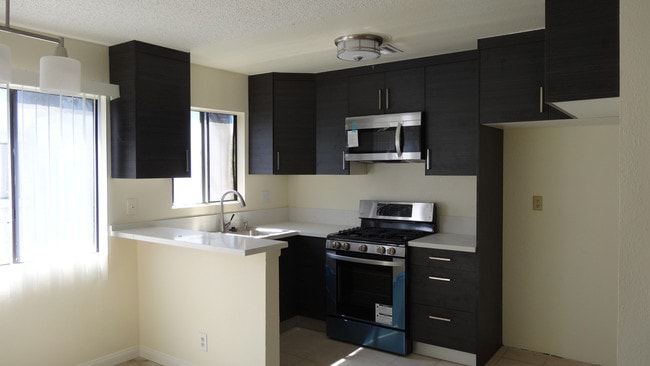 Photo - 518 Oak St Unit 518 Oak  St. Unt 10