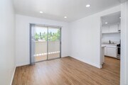 2BR, 2BA - 1,000SF - Dining Room - Sunset Drive Apartments
