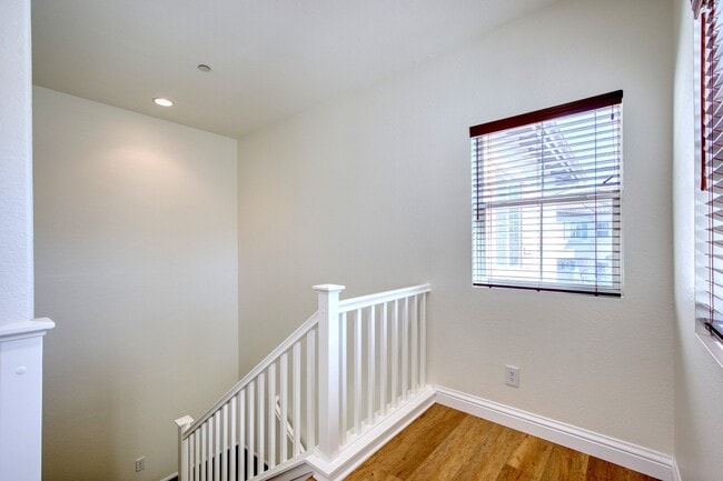 Photo - 4751 Via Altamira