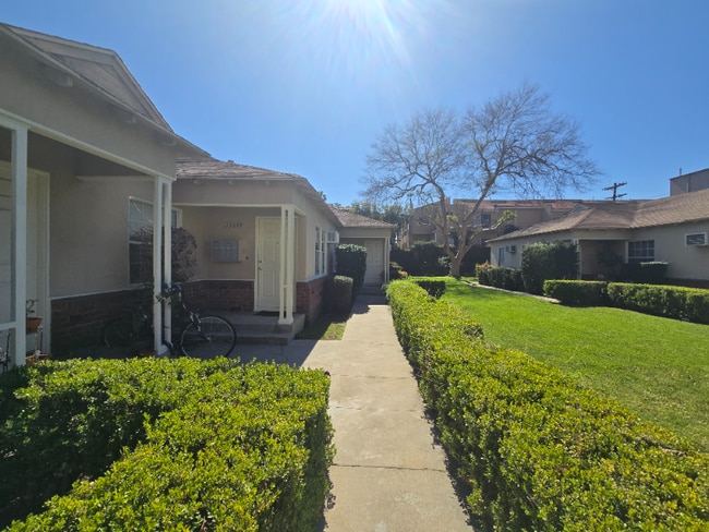 Building Photo - 13644 Leadwell St Rental