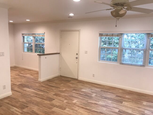 Living Room - 817 18th St Unit 3