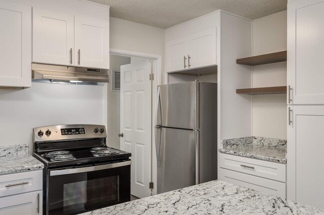 Photo - Dorchester STOP IN FOR MOVE IN BONUS!