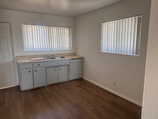 Building Photo - 11325 Lawson Ave Rental