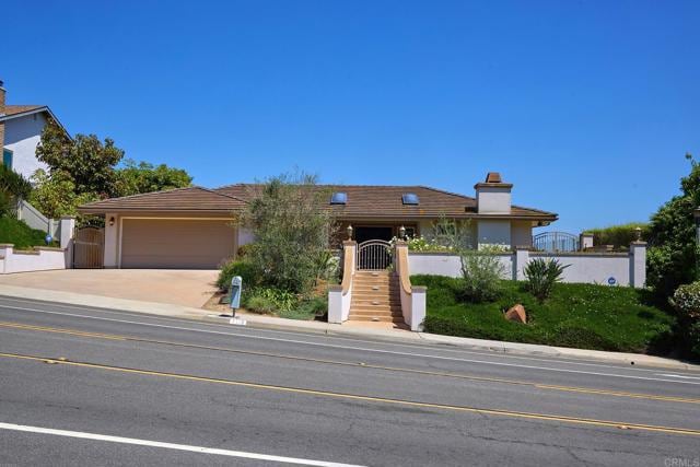 Building Photo - 7118 El Fuerte St