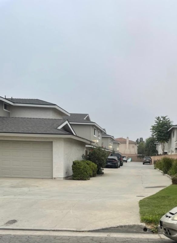 Building Photo - 8533 Rose St