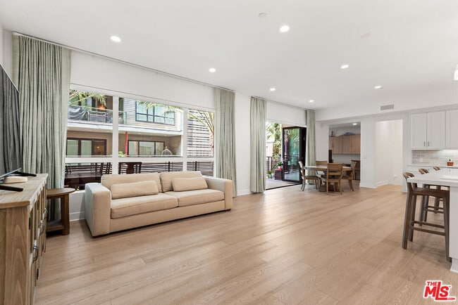 Photo - 12763 Shell Pl Unit 1