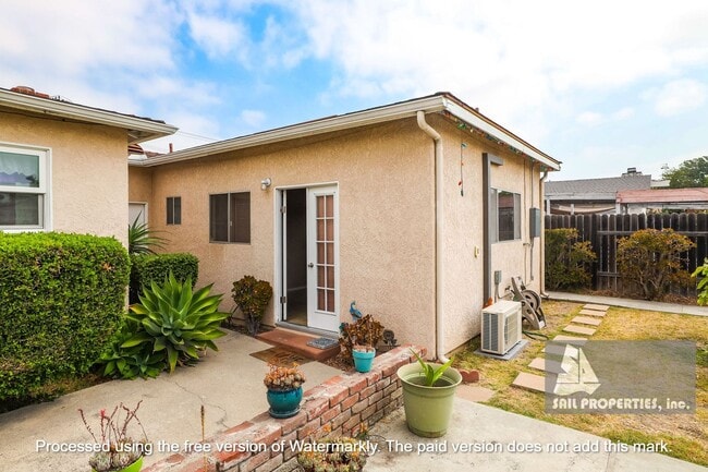 Building Photo - 10182 Lampson Ave Unit Studio Rental