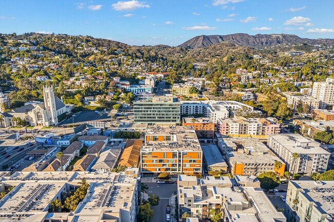 Photo - Hollywood Luxury Condo — 2 Beds • 2.5 Bath...