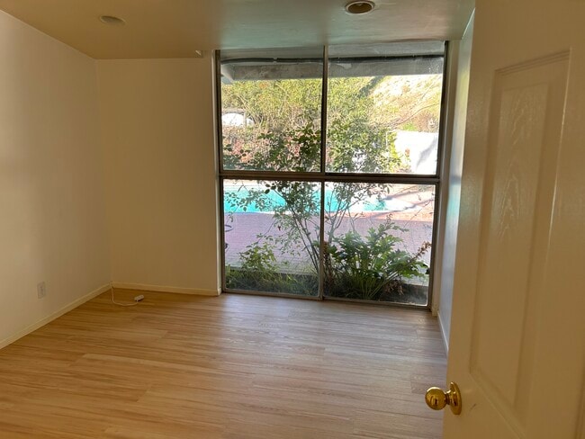 Photo - 22839 Epsilon St