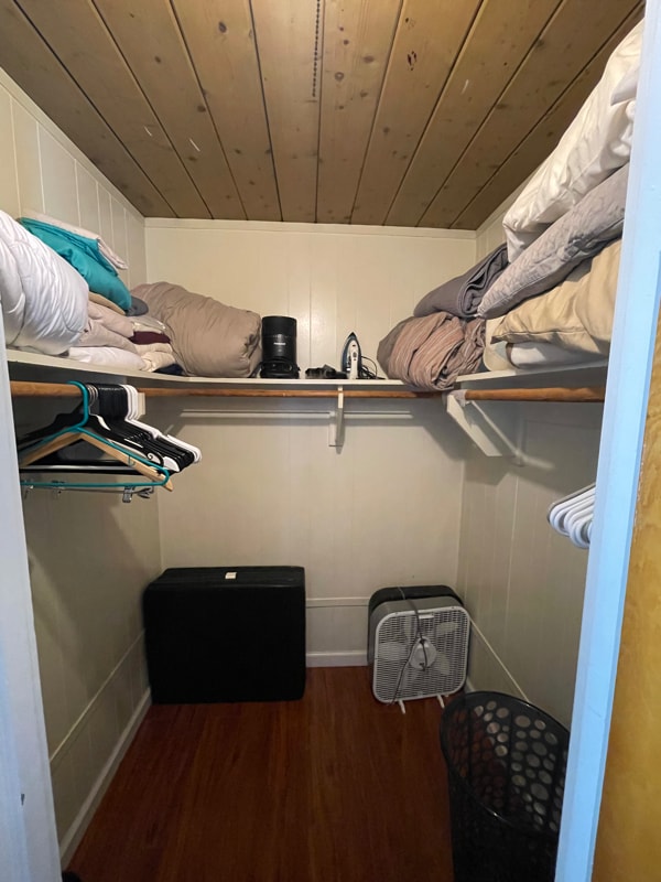 Photo - 1812 Hornblend St