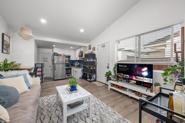 Photo - 5371 Saxon St