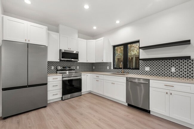 Stunning brand new construction, modern lu... - Stunning brand new construction, modern lu... Apartment Unit 8929 A Hubbard