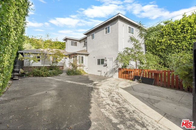 Photo - 12233 Killion St