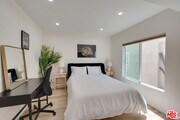 Photo - 9040 Phyllis Ave Unit B